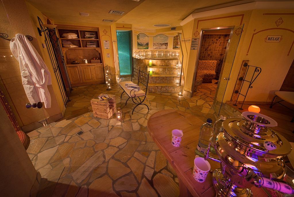 Hotel Roberta Alpine Adults Only Livigno Eksteriør billede