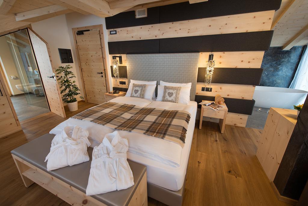 Hotel Roberta Alpine Adults Only Livigno Eksteriør billede
